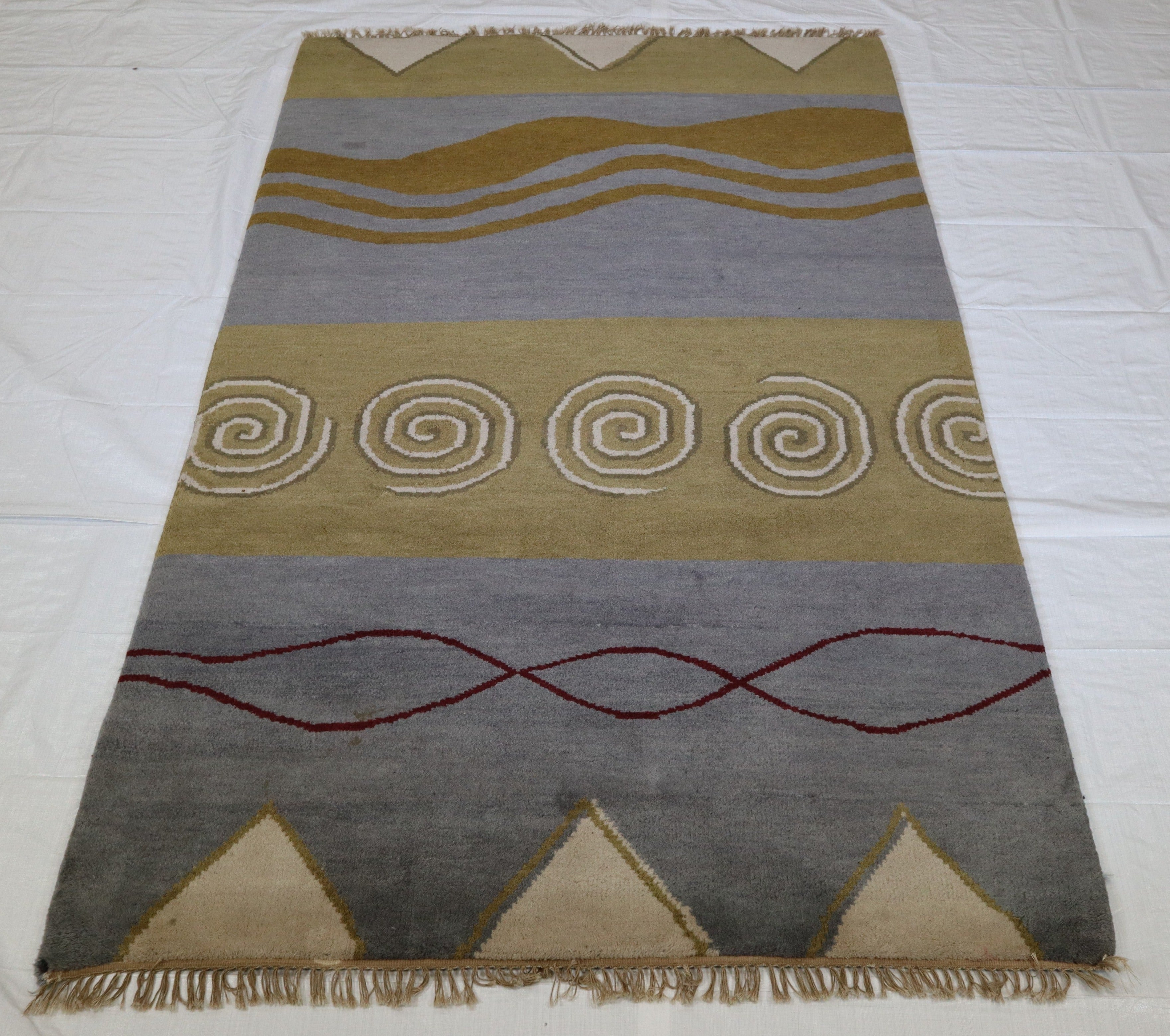 5x8 Rug, Hand Knotted Indian Rug
