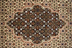 Tabriz Rug, Mahi Rug, Authentic Rug, Indian Rugs, Rug On Carpet