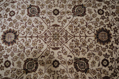 Sanukh Rug, Ivory Rug, Hand Knotted Oriental Rug
