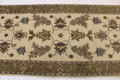 2'6" x 8'1" High Twist Hand Knotted Runner