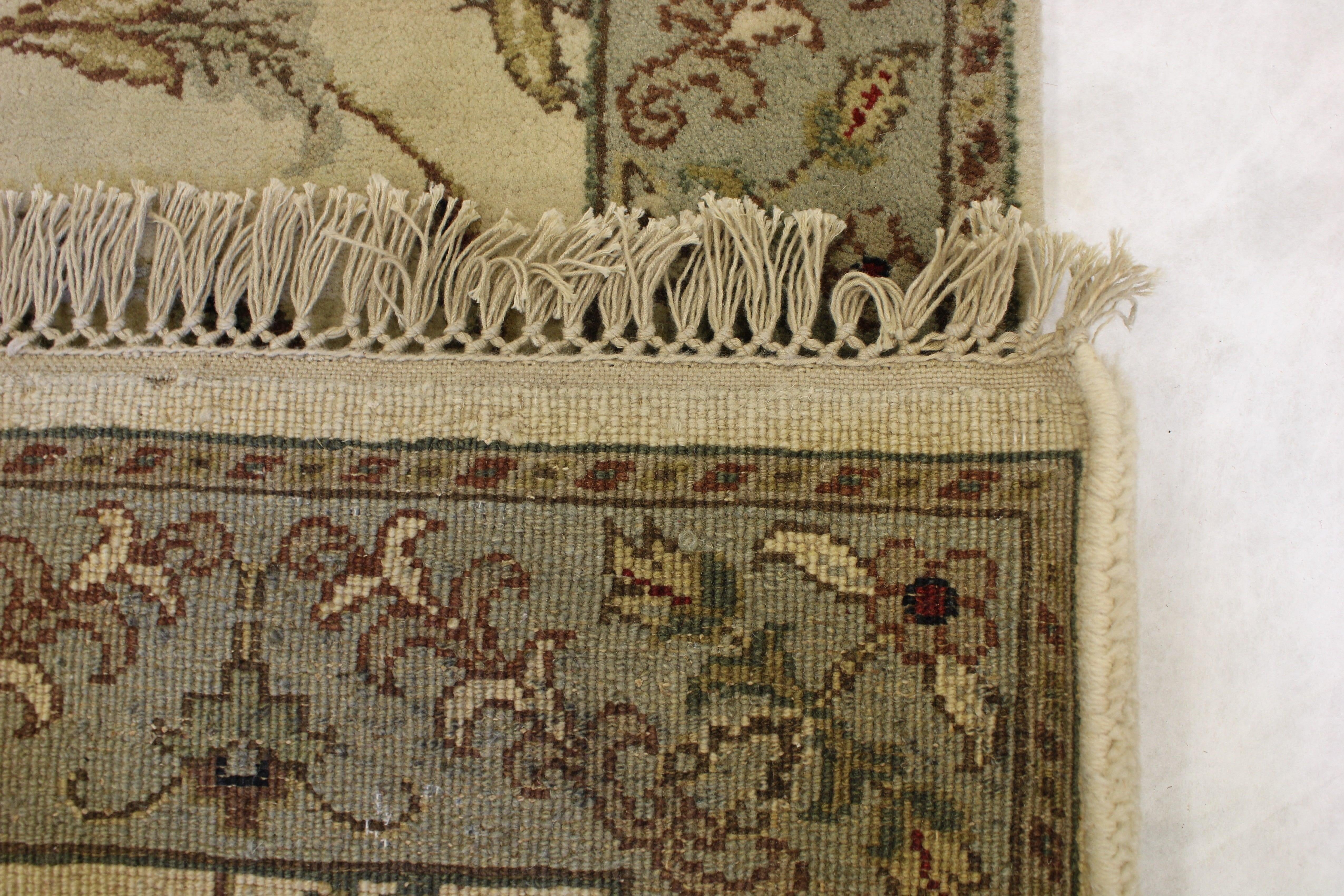 2'9" x 8'3" Persian Design Runner Rug