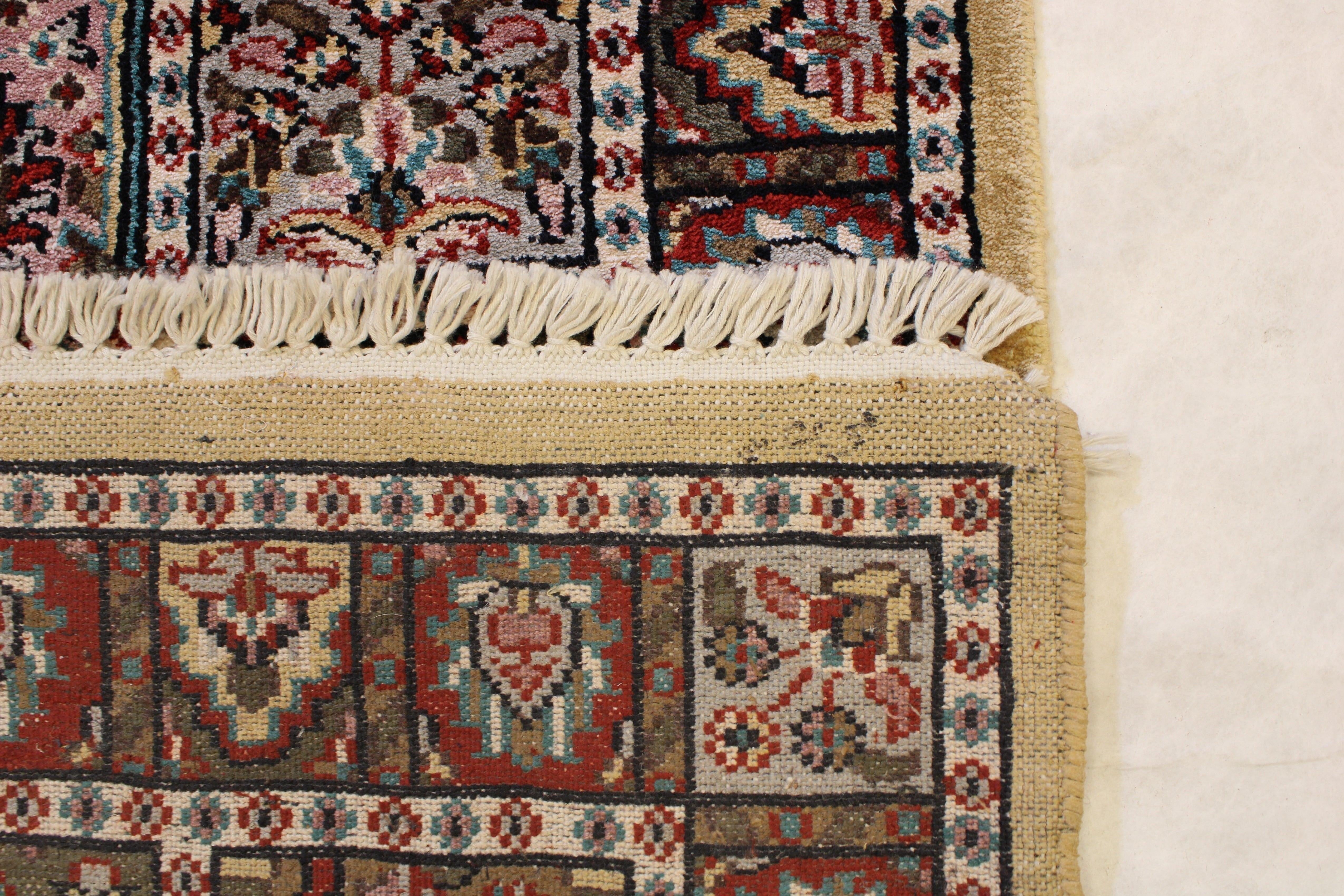 2'5" x 8'5" ft. Jammu Kashmir Hand Knotted Runner