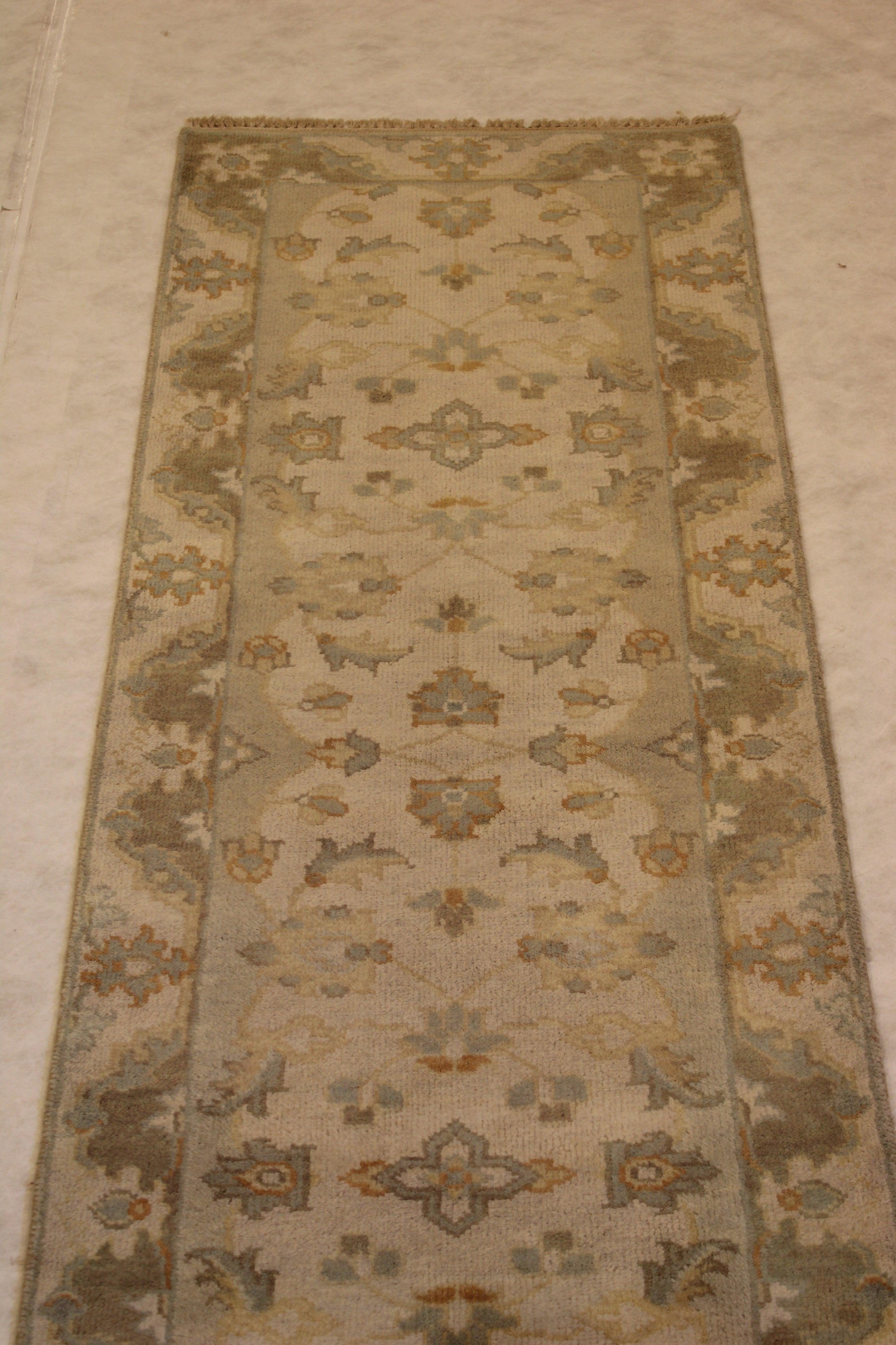 2'8" x 7'9" Oushak Oriental Runner