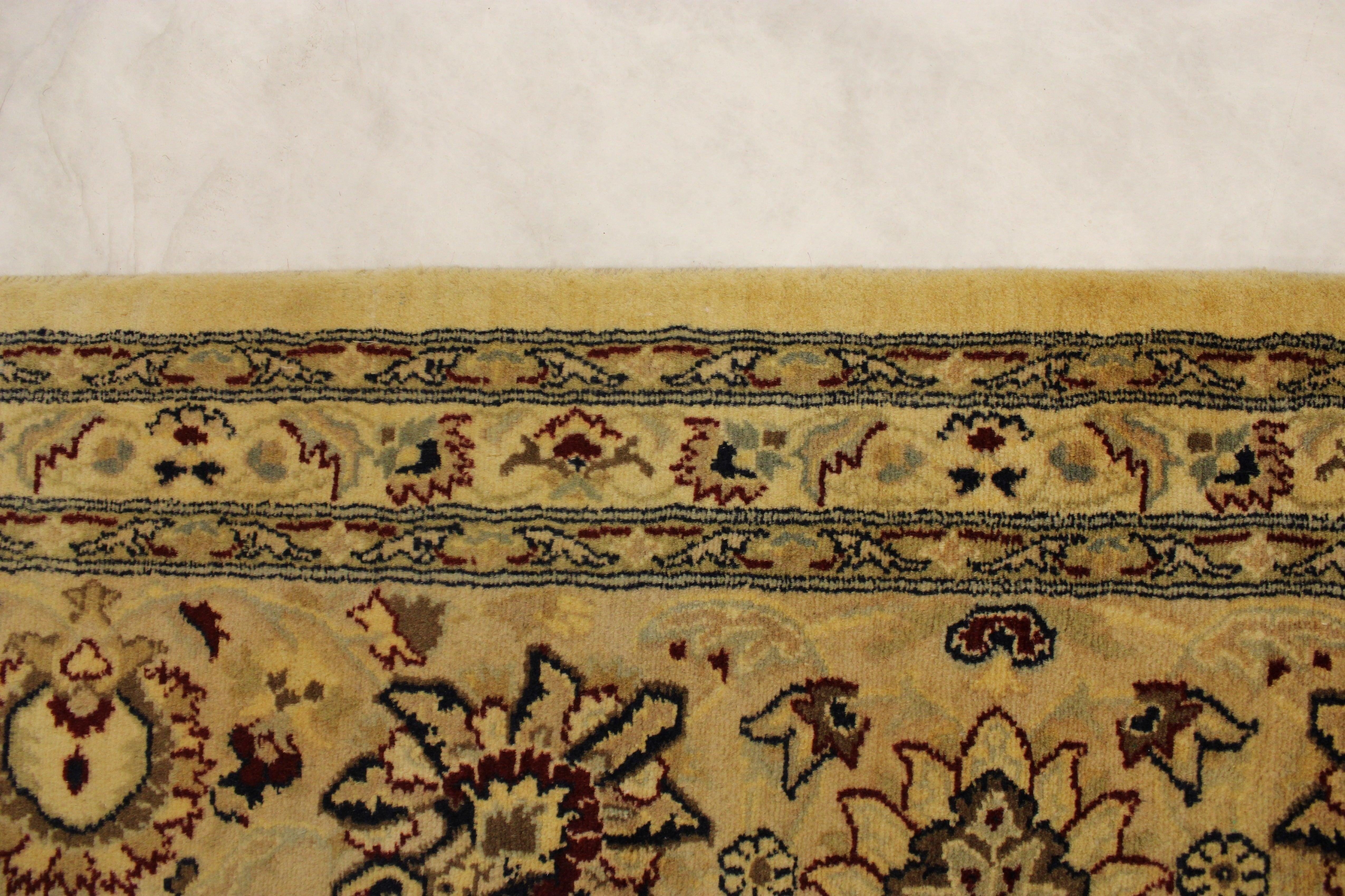 8'11" x 12'2" ft. Ivory Pak Persian Rug