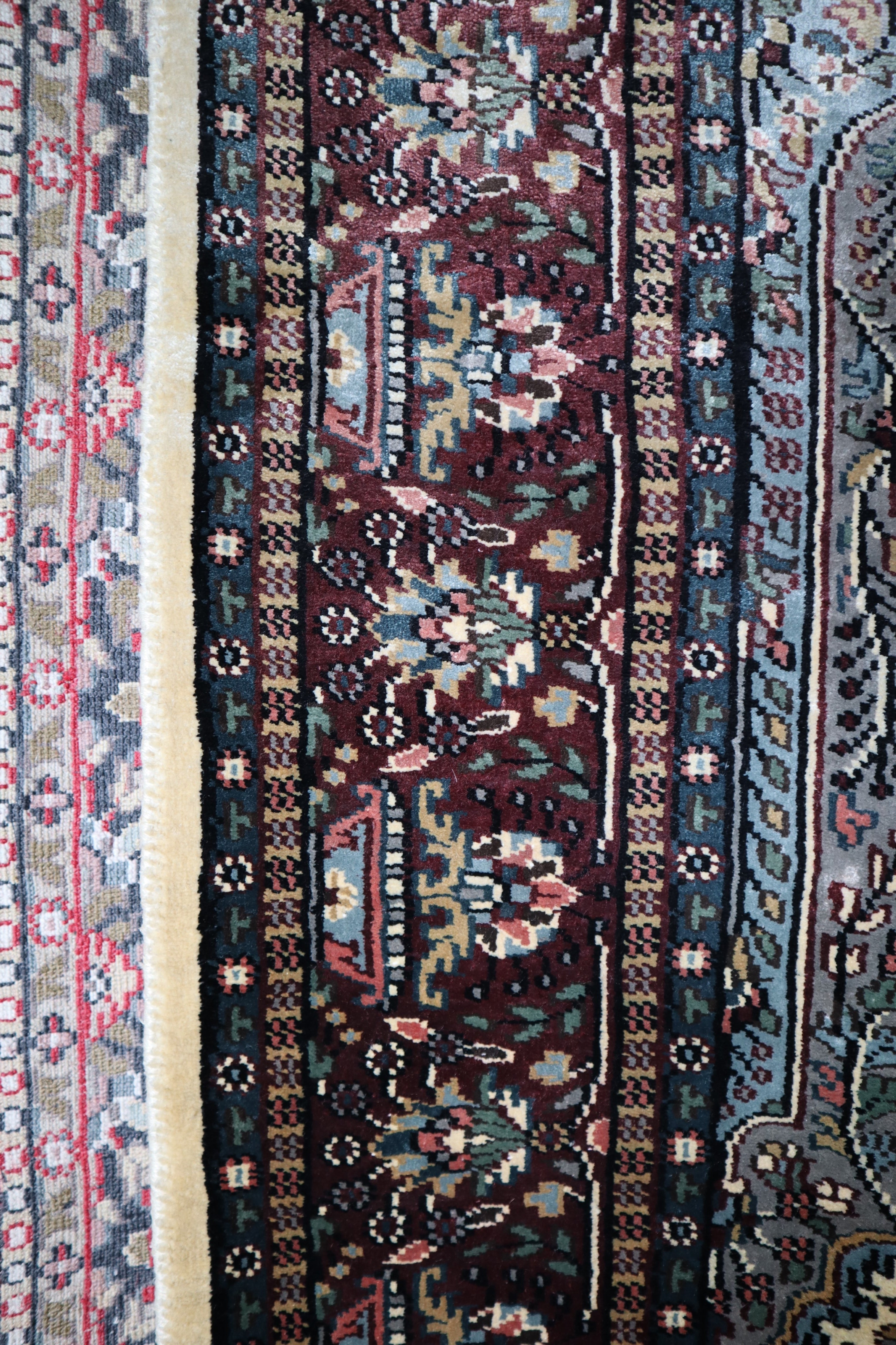 Persian Design Rug, Authentic Rug, Jammu Kashmir Rug, Area Rug On Carpet