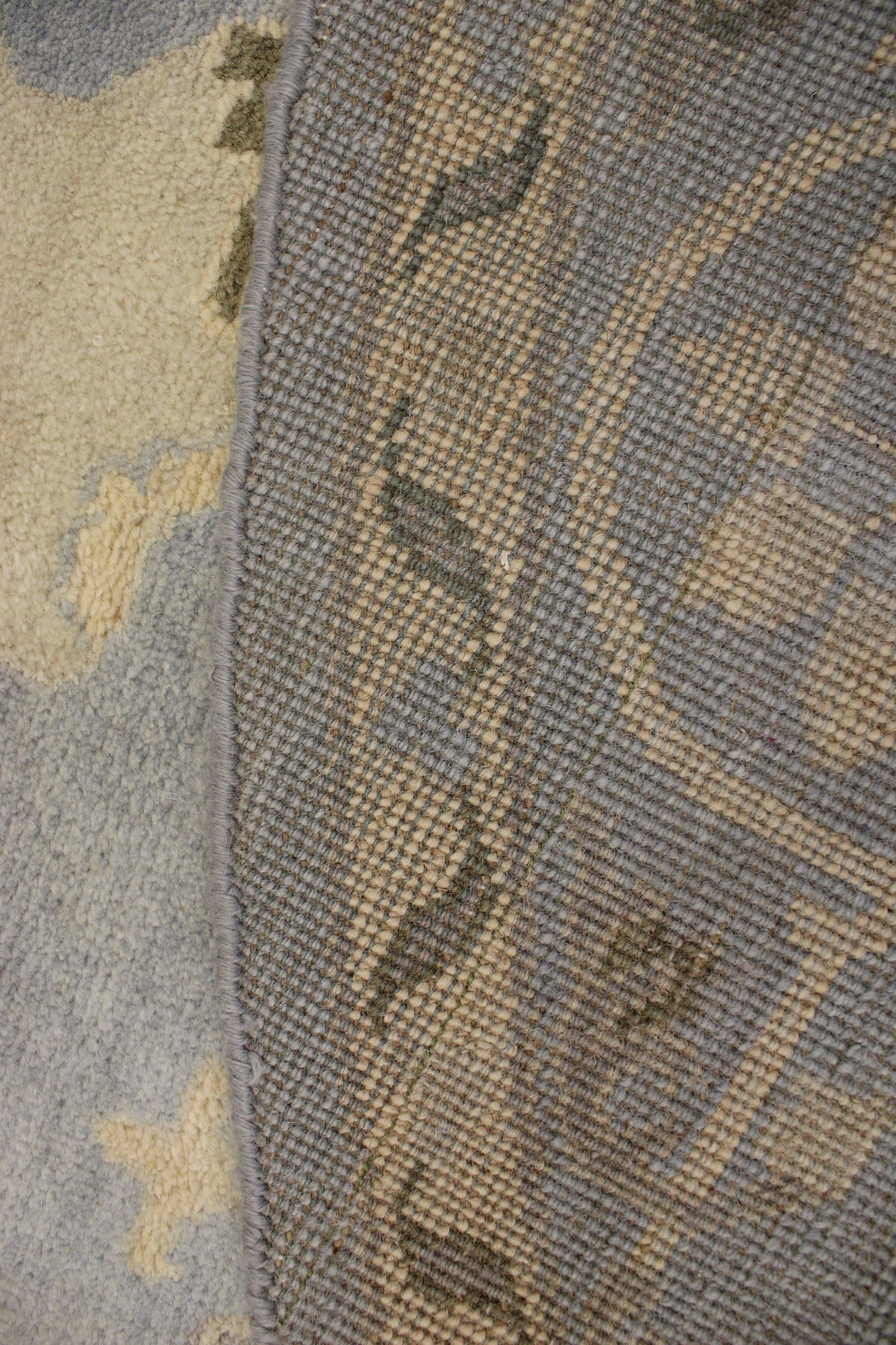 7'11" x 7'11" ft. Oushak Round Rug