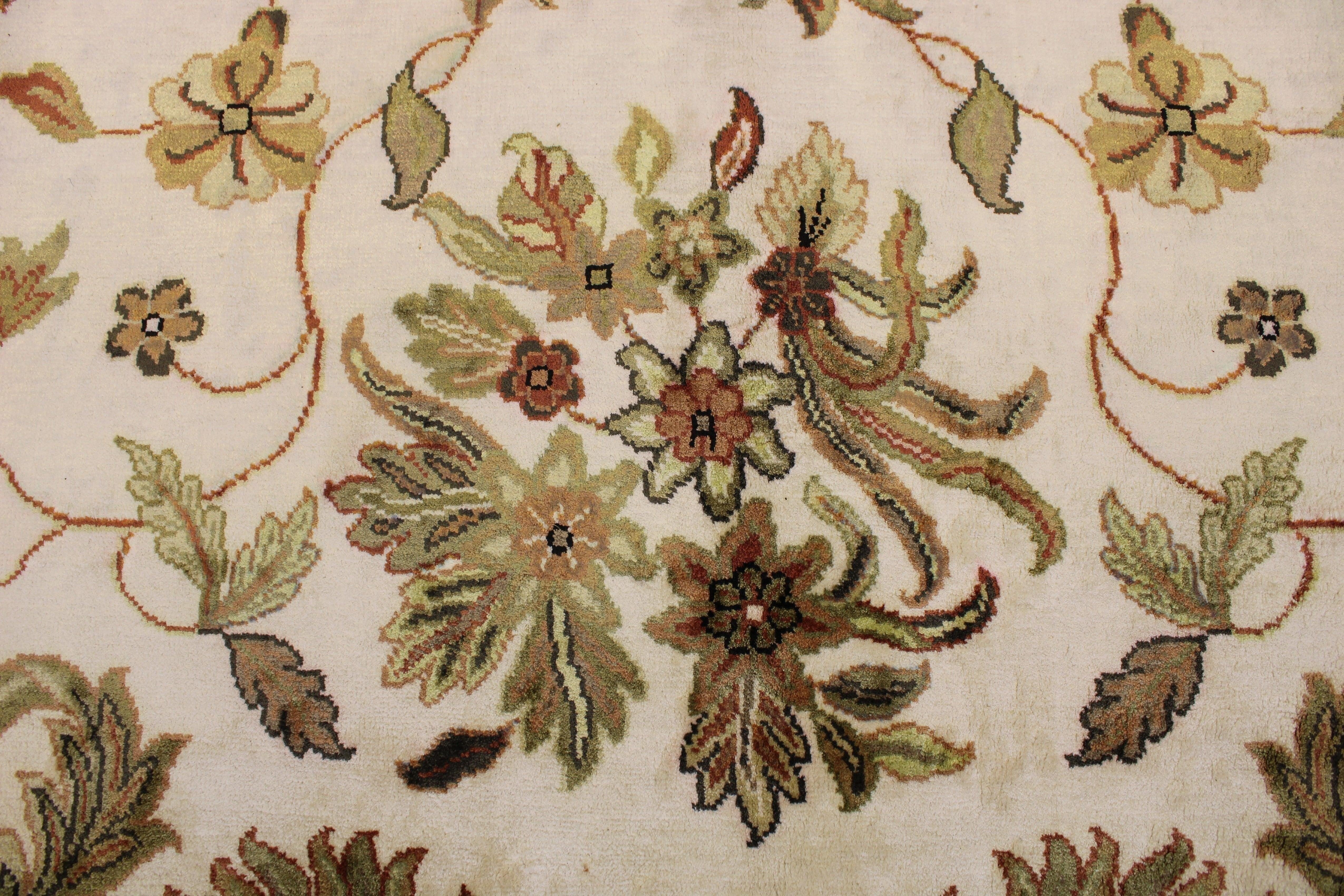 5'8" x 8'11" ft. Silk Flower Oriental Rug