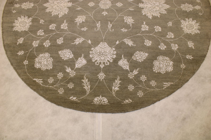 Hand Knotted Round Rug, Oushak Puja Design Rug