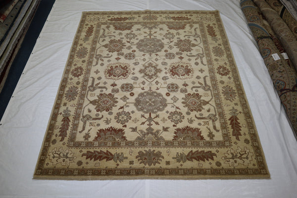 Oushak Hand Knotted Rug, Persian Design Rug