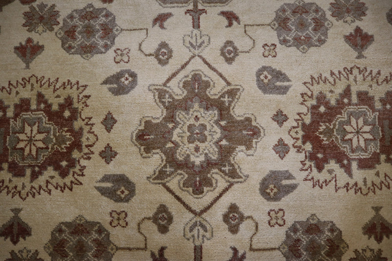 Oushak Hand Knotted Rug, Persian Design Rug