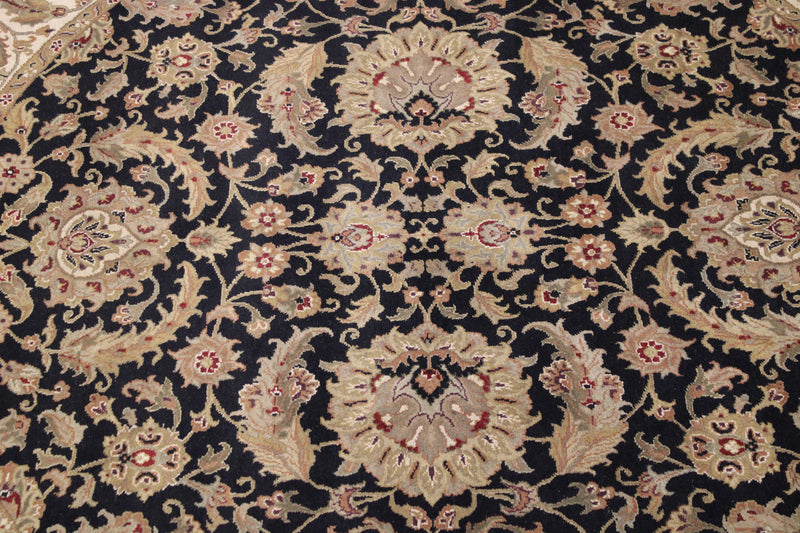 Indian Jaipur Rug, Hand Knotted Round Rug