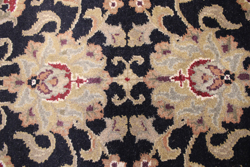 Indian Jaipur Rug, Hand Knotted Round Rug