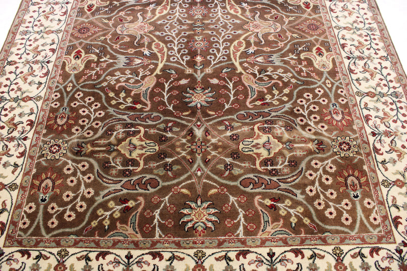 Indian Traditional Rug, Hand Knotted Wool Rug