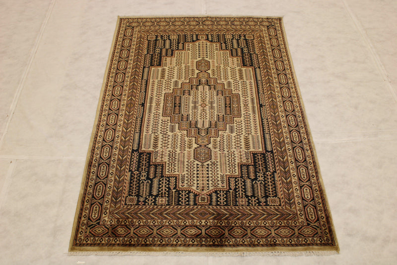 Kashmir Rug, Wool Rug, Silk Rug, Area Rug, Common Rug Sizes