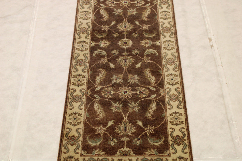 2'7" x 9'11" High Twist Hand Knotted Runner