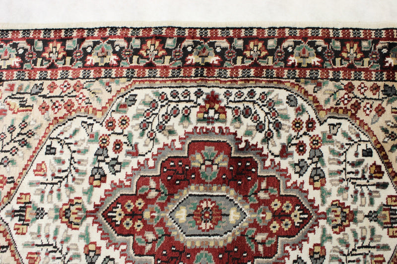 2'6" x 8'10" Jammu Kashmir Hand Knotted Runner