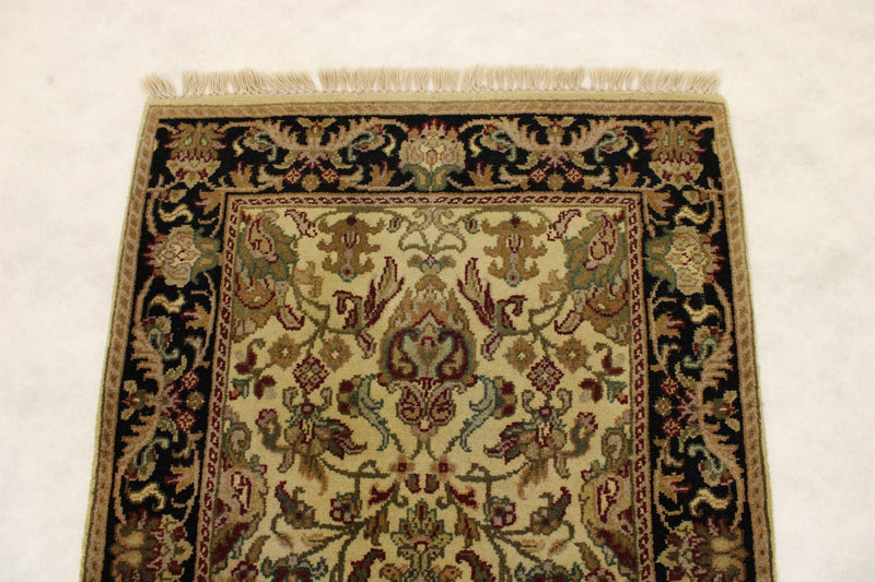 2'7" x 8'1" Jaipur Hand Knotted Runner