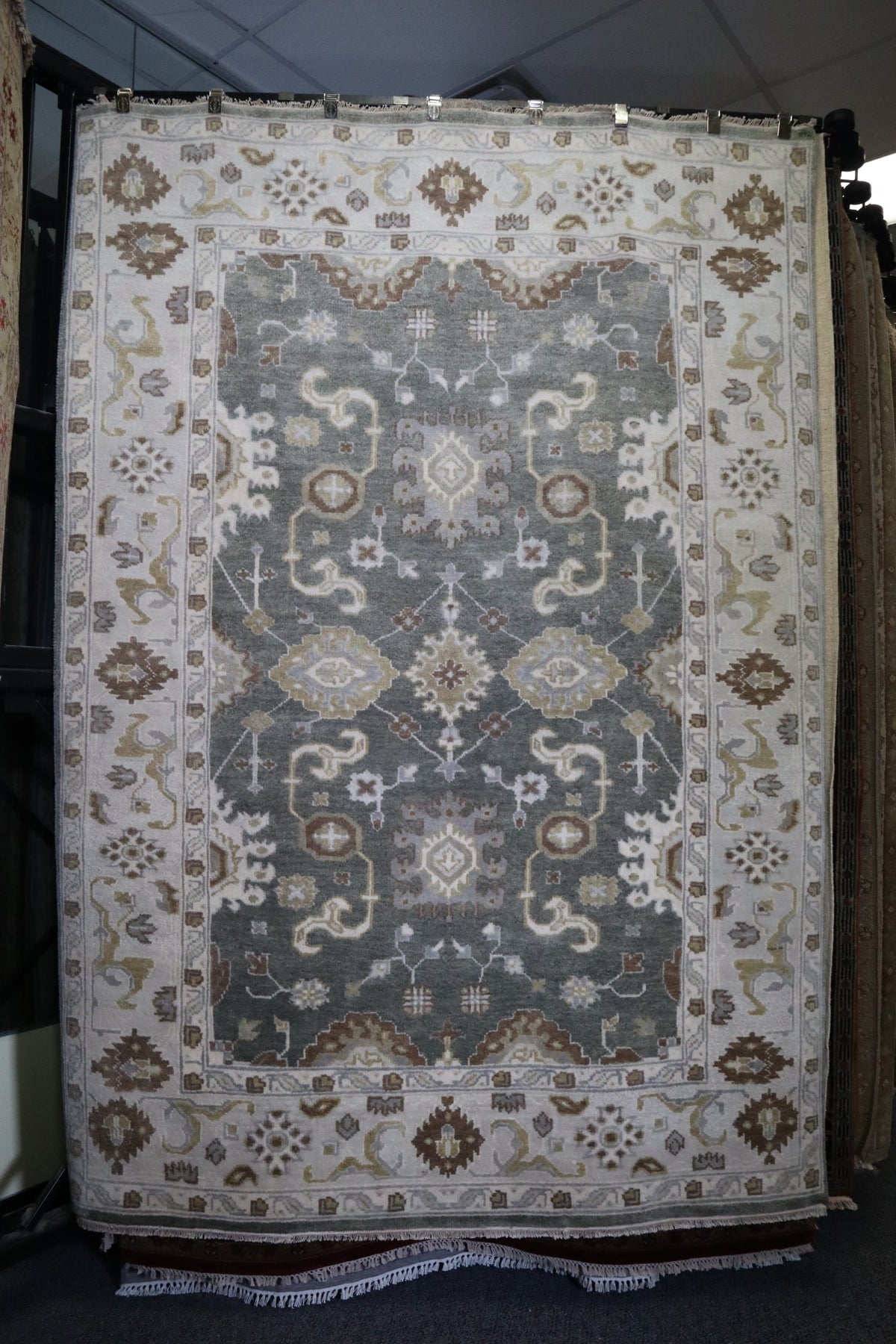 Oushak Rug, Persian Design Rug