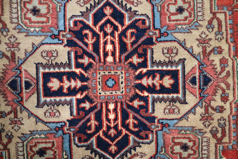 Serapi Rug, Traditional Rug