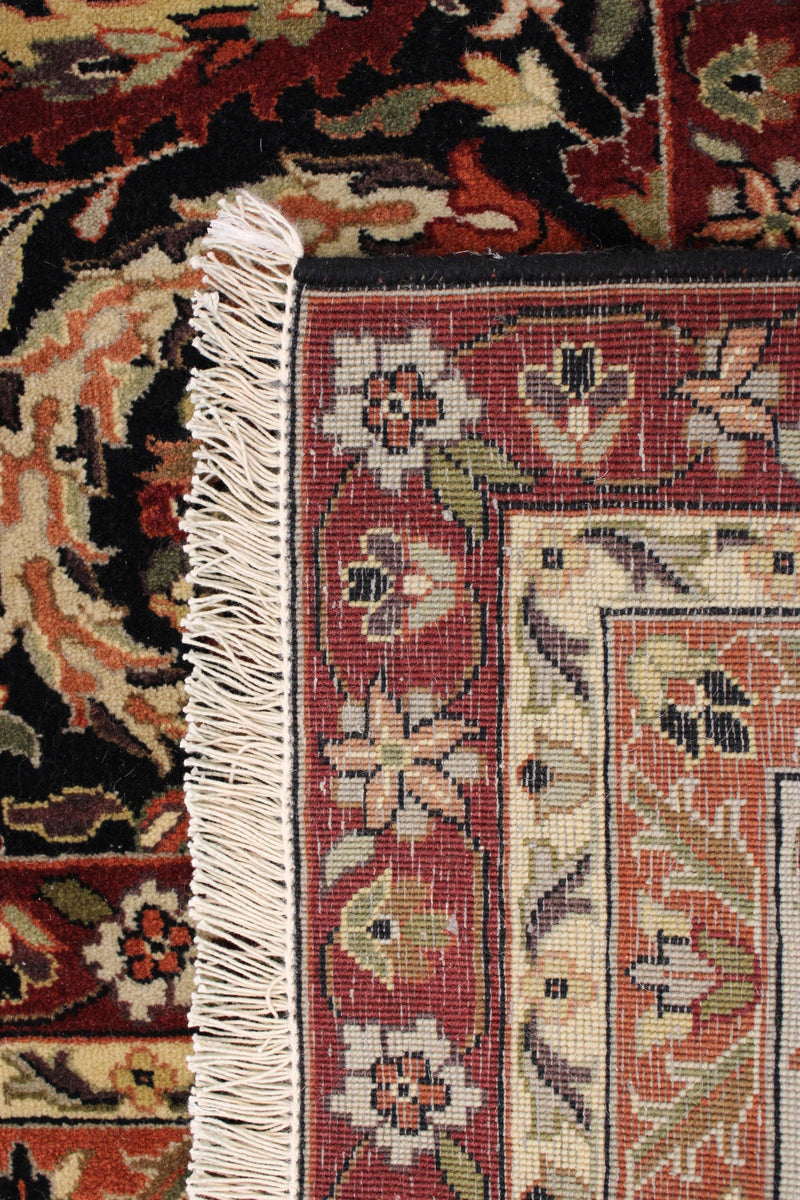 8'9" x 11'4" ft. Pak Persian Hand Knotted Rug