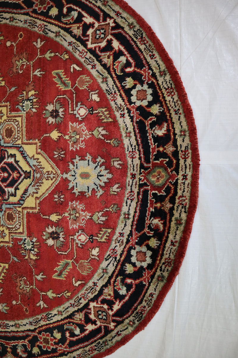 Serapi Rugs, Persian Rugs, Round Rugs, Caucasian Rugs