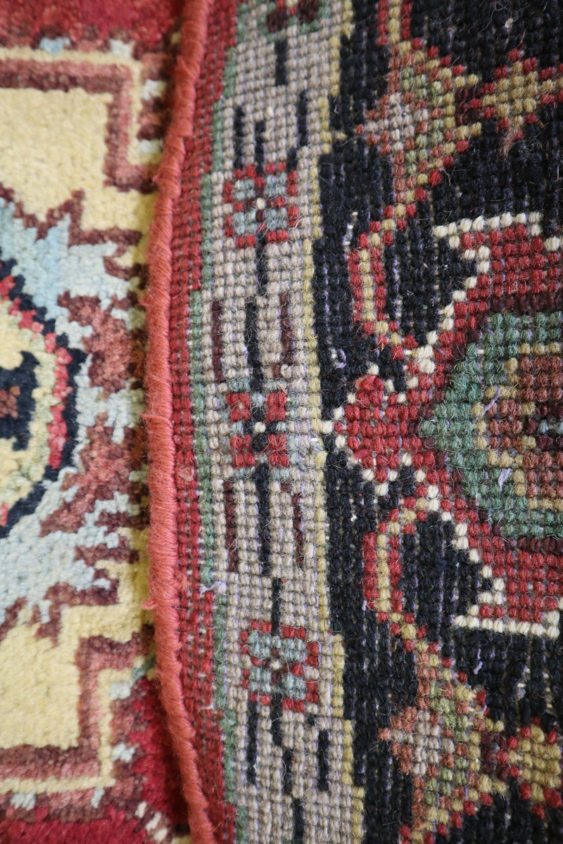 Serapi Rugs, Persian Rugs, Round Rugs, Caucasian Rugs