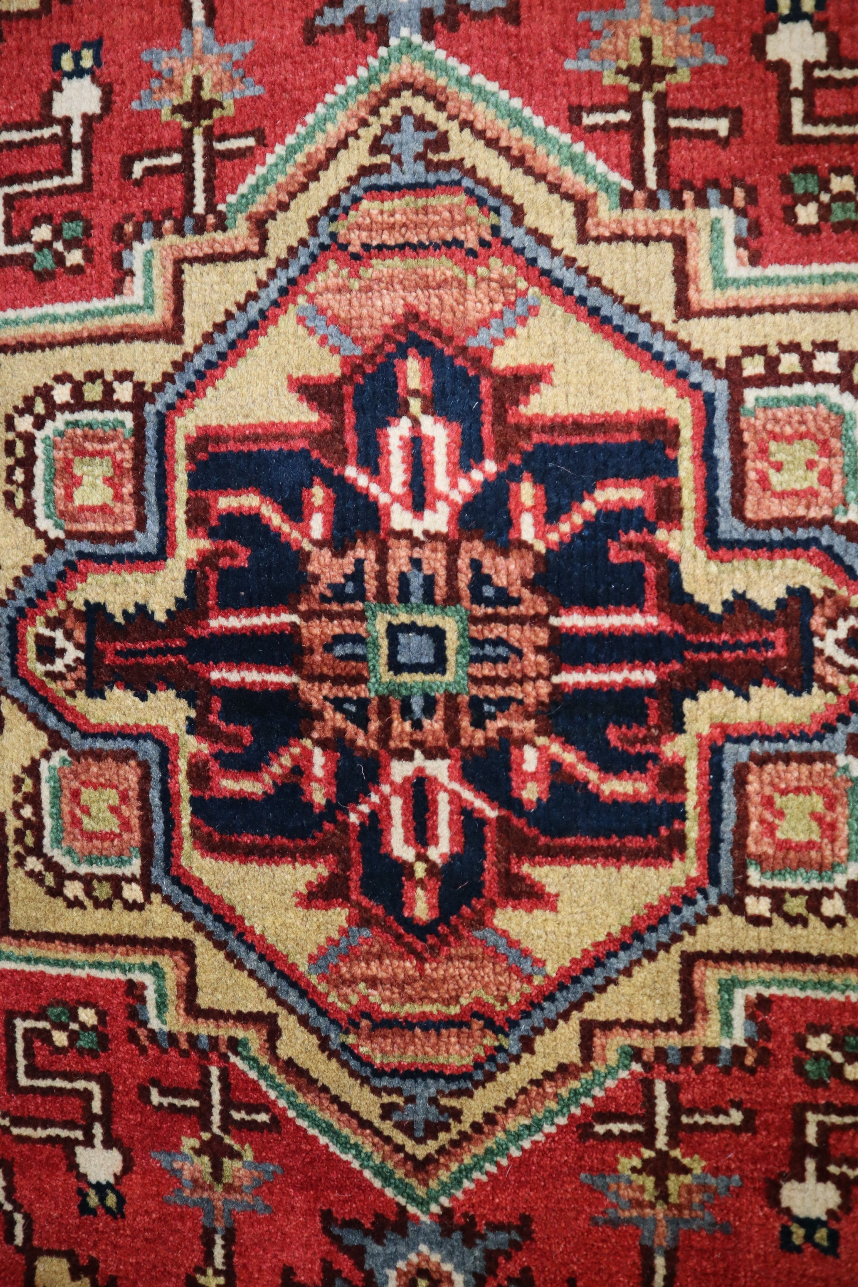 Serapi Rug, Round Rug, Oriental Style Rug, Rug For Bedroom