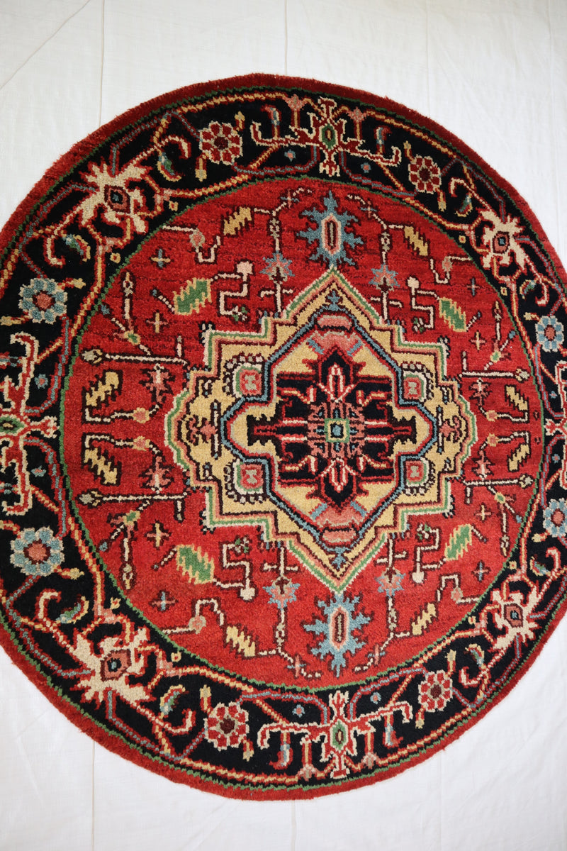 Persian Design Rug, Round Rug, Serapi Rug, Kitchen Round Rug