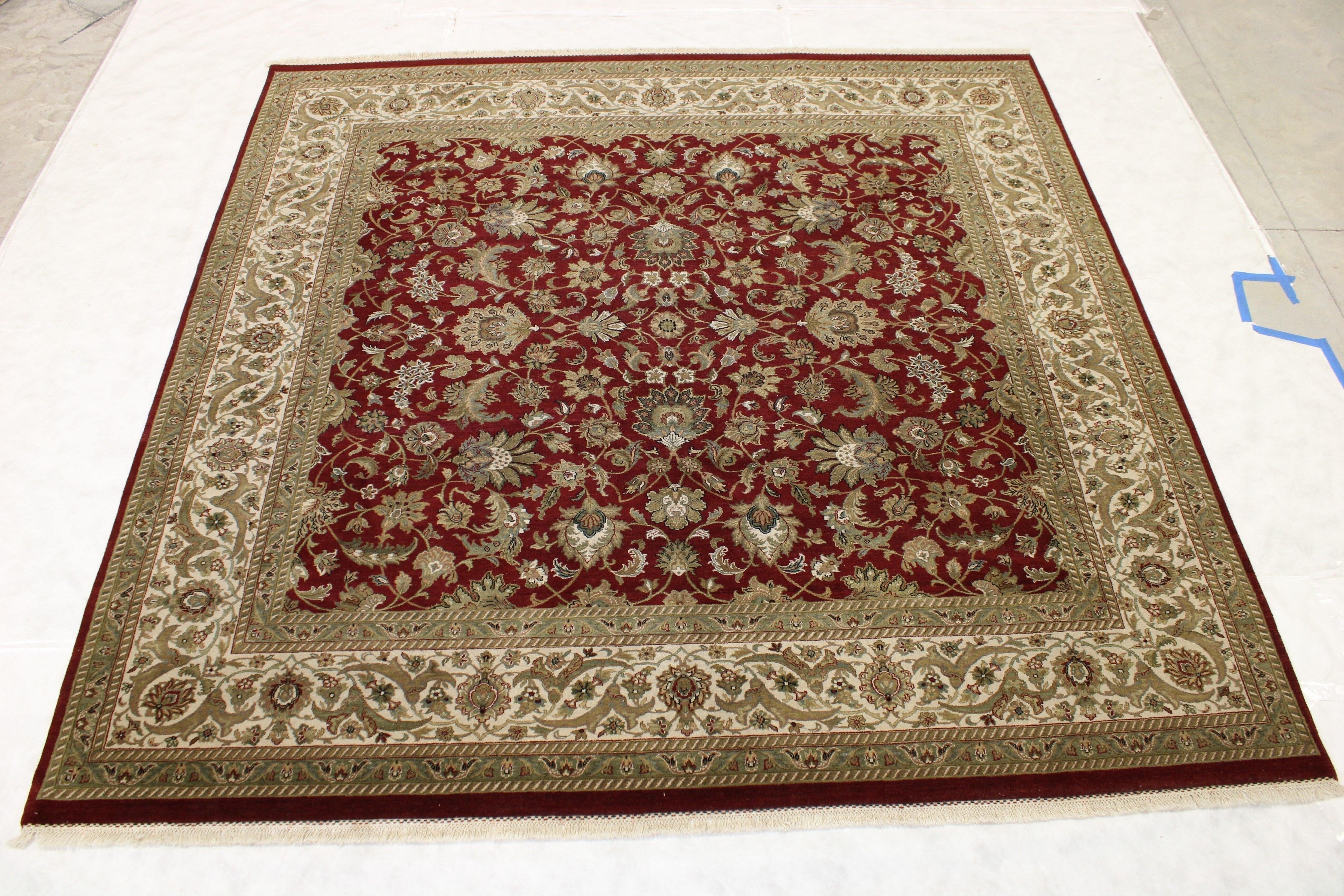 10 by 10 room, 10x10 dining room table size, indian rug, average living room size, rug patterns