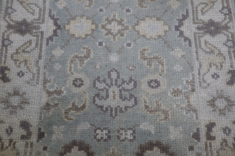 Persian Design Rug, Hand Knotted Oushak Rug, Area Rug