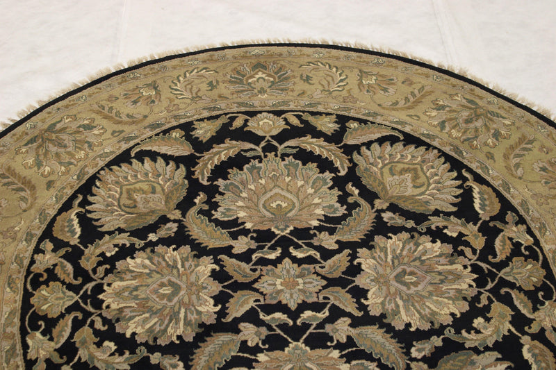 8'7" x 8'7" ft. Indo Agra Round Rug