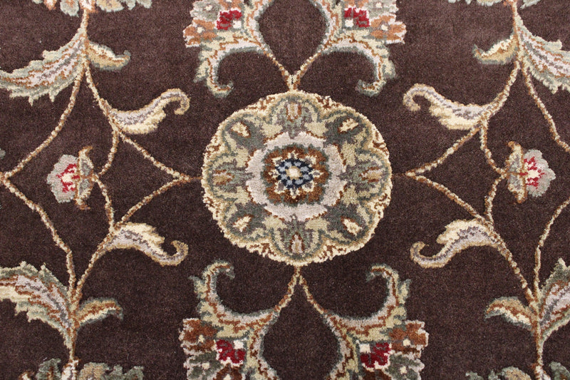 5'9" x 8'11" ft. Silk Flower Hand Knotted Rug