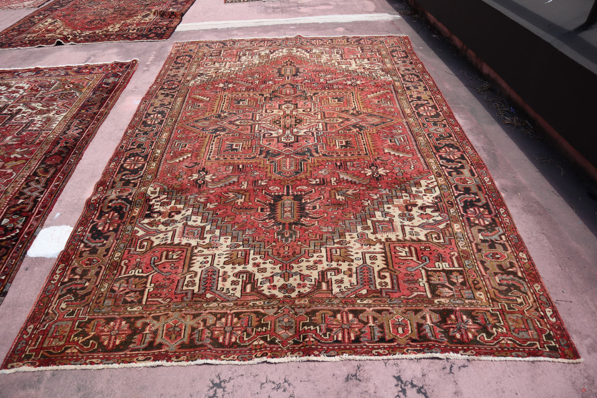 Heriz Rug, Persian Rug, Semi-Antique, Colorful Area Rug