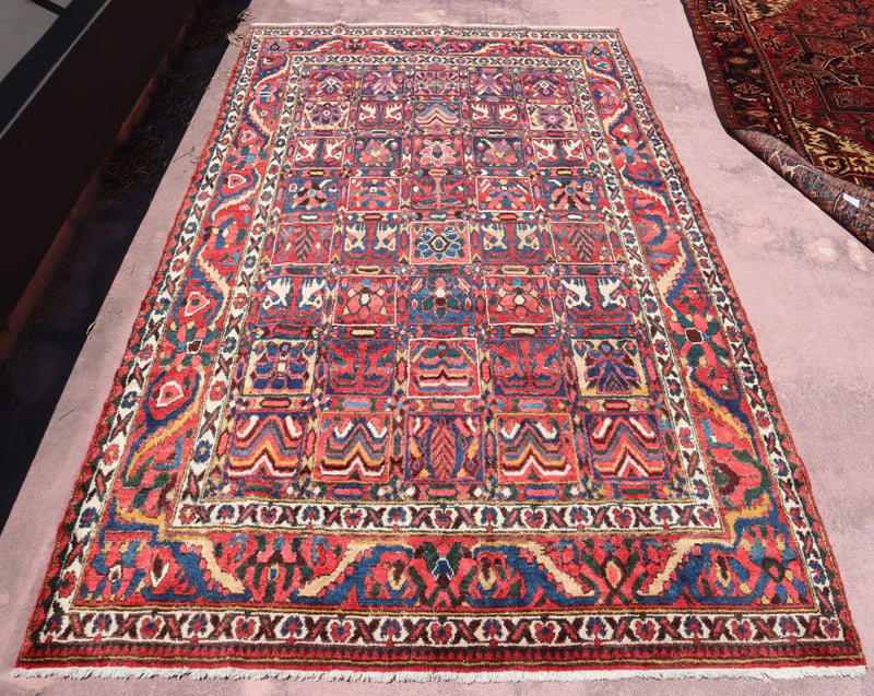 Bakhtiari Rug, Persian Rug, Geomtric Rug, Area Rug On CarpetBakhtiari Rug, Persian Rug, Geometric Rug, Area Rug On Carpet