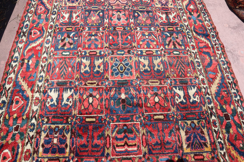 Bakhtiari Rug, Persian Rug, Geomtric Rug, Area Rug On CarpetBakhtiari Rug, Persian Rug, Geometric Rug, Area Rug On Carpet