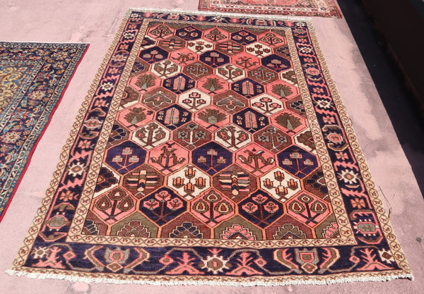 Bakhtairi Rug, Persian Design Rug, Vegetable Dye Rug