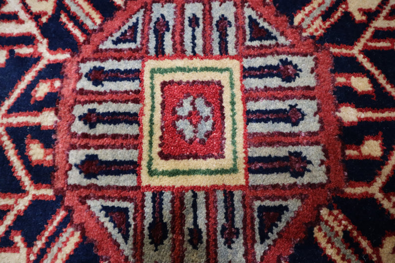 Serapi Rug, Persian Design Rug, Hand Knotted Area Rug